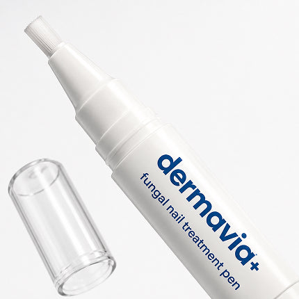 Fungal nail treatment pen for toenails and fingernails